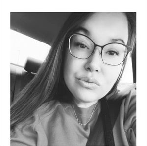 Meet your Posher, Billie